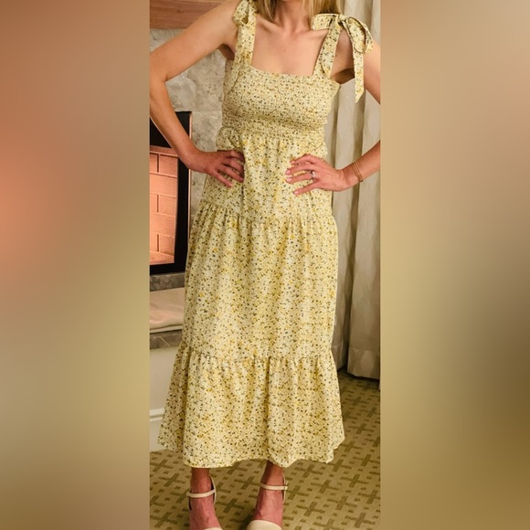 Sam Edelman size 4 Yellow Maxi Dress Smocked w/ Tie Straps Excellent Condition - Picture 14 of 14